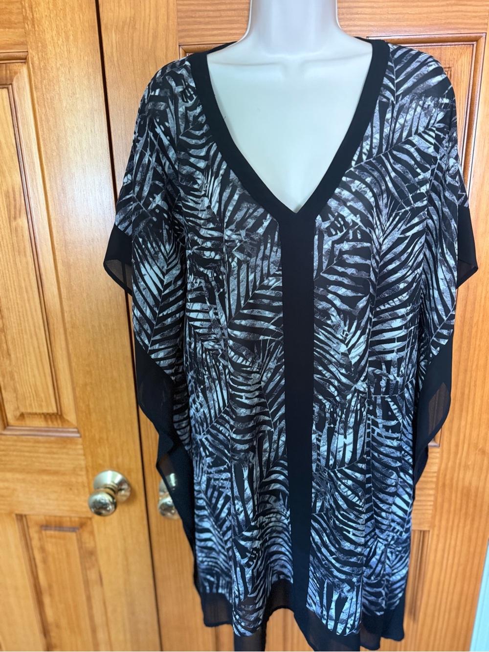 Merona Black & Silver Leaf-Print Women's Swim Coverup